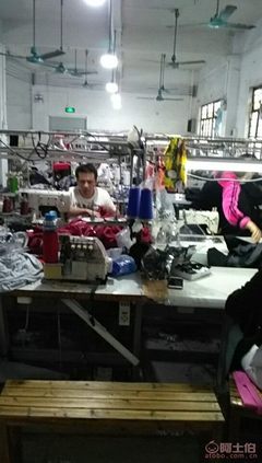 【速賣通爆款歐裝ebay一字領燒花女士上衣夏純色露肩T恤2112】深圳市南山區歐塔爾服飾廠 - 產品庫