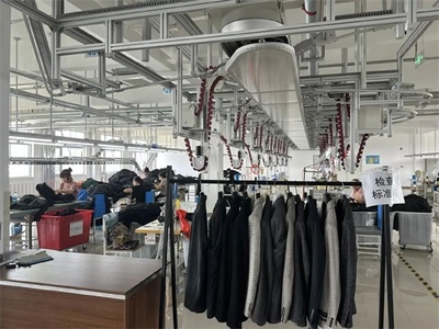 服裝廠的“二代們”: