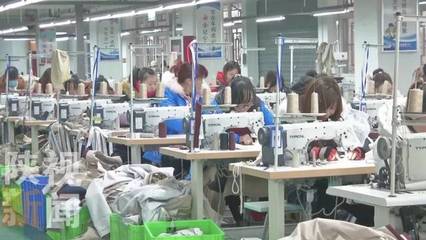 厲害了!漢中這個(gè)社區(qū)工廠生產(chǎn)的戶外服裝賣到了國外!